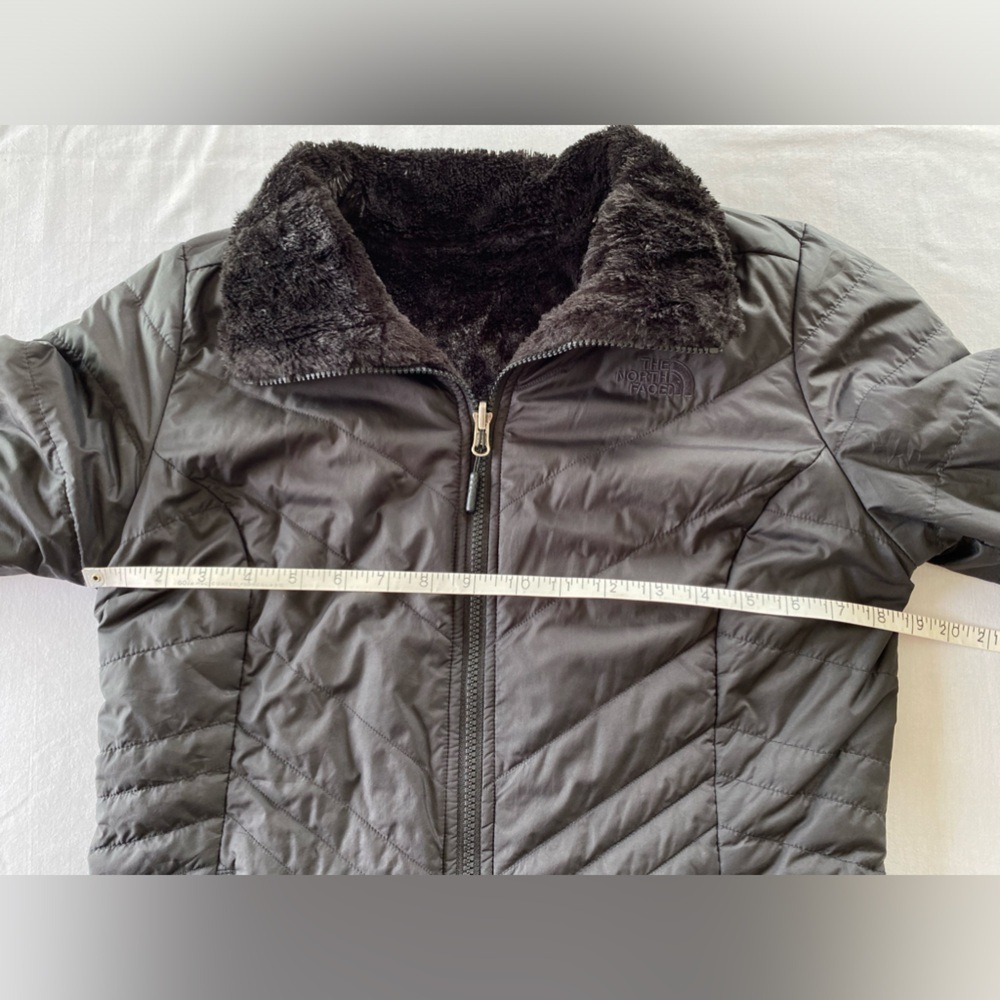 The North Face Reversible Mossbud Insulated Jacket Full Zip Faux Fur Down Black. - Picture 10 of 15